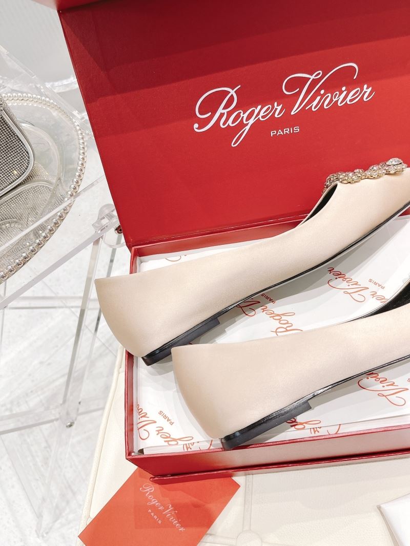 Roger Vivier flat shoes